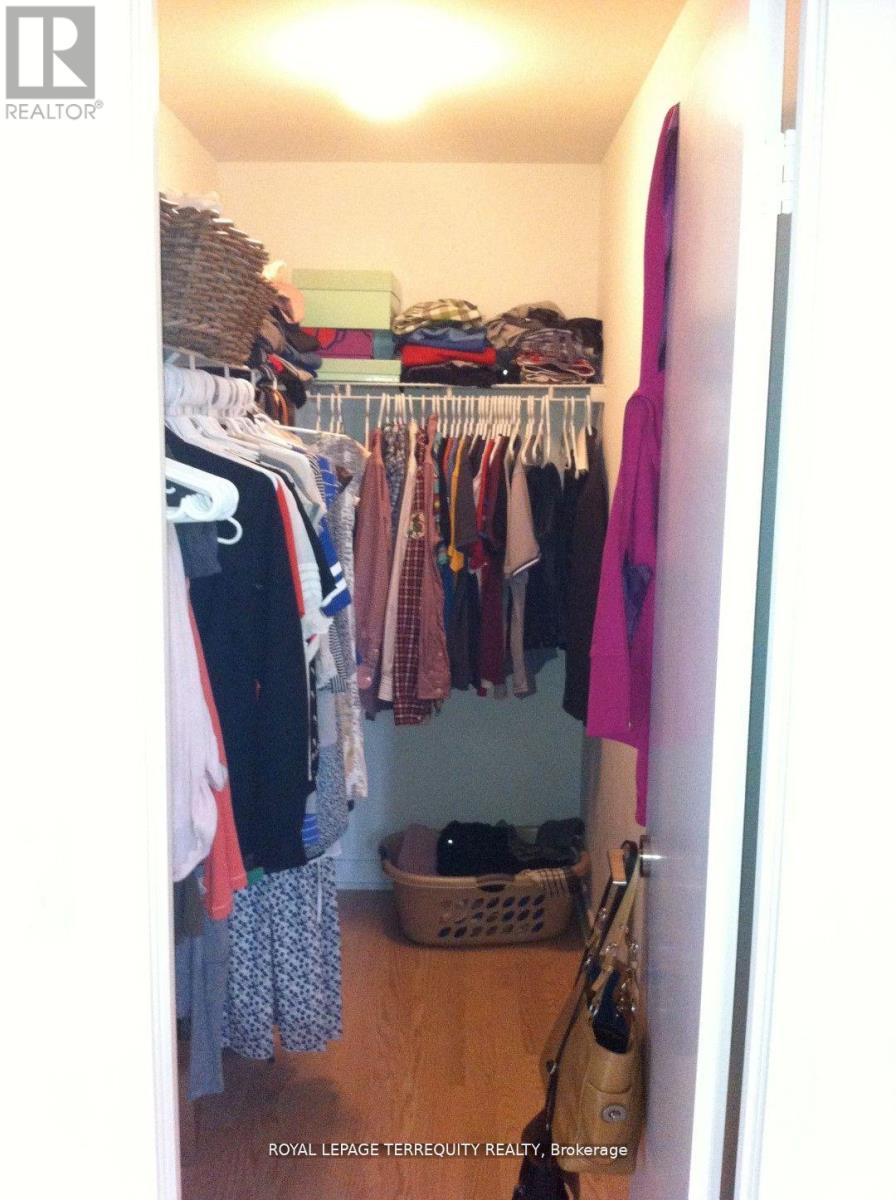 820 - 21 Nelson Street, Toronto (Waterfront Communities), Ontario  M5V 3H9 - Photo 16 - C12886920