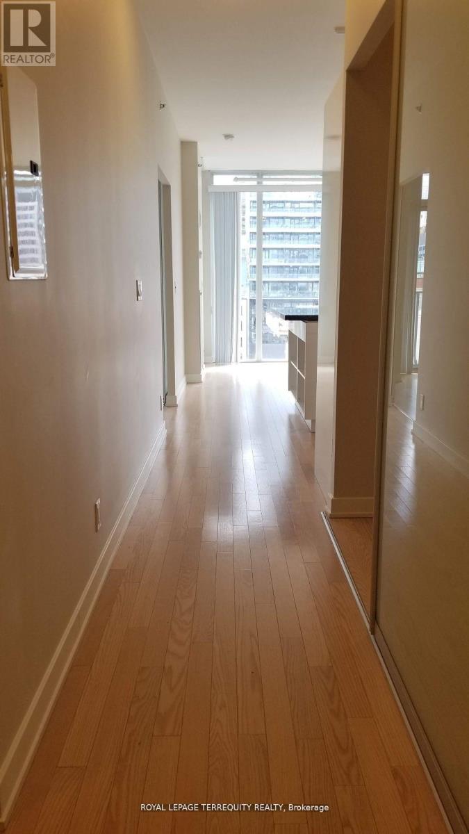 820 - 21 Nelson Street, Toronto (Waterfront Communities), Ontario  M5V 3H9 - Photo 21 - C12886920