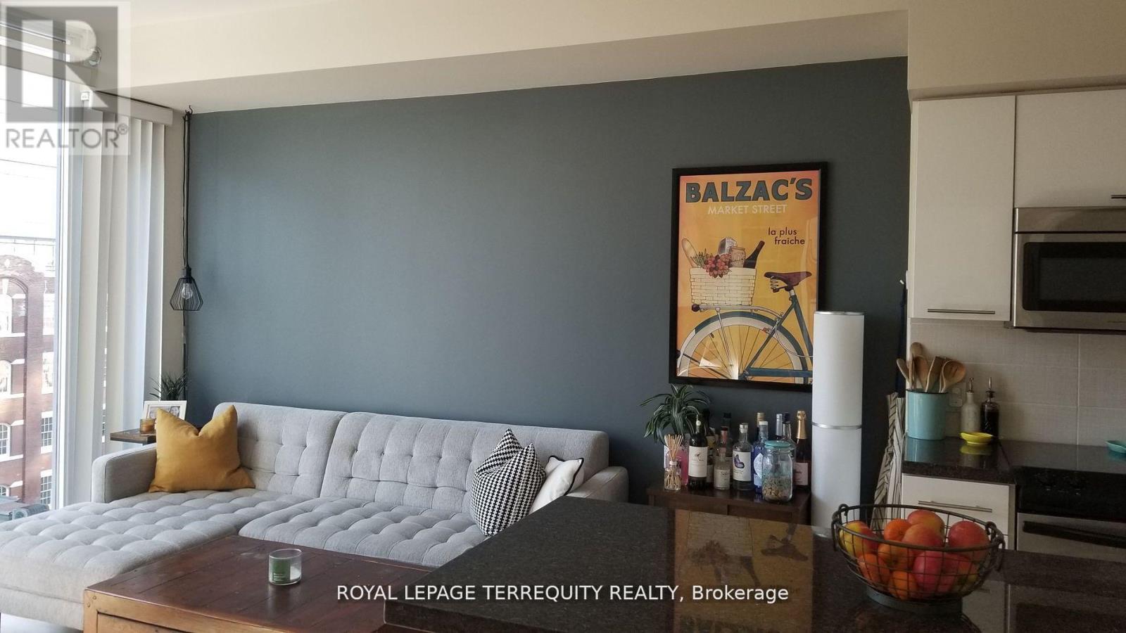 820 - 21 Nelson Street, Toronto (Waterfront Communities), Ontario  M5V 3H9 - Photo 6 - C12886920