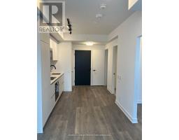 2009 - 108 PETER STREET, Toronto, Ontario