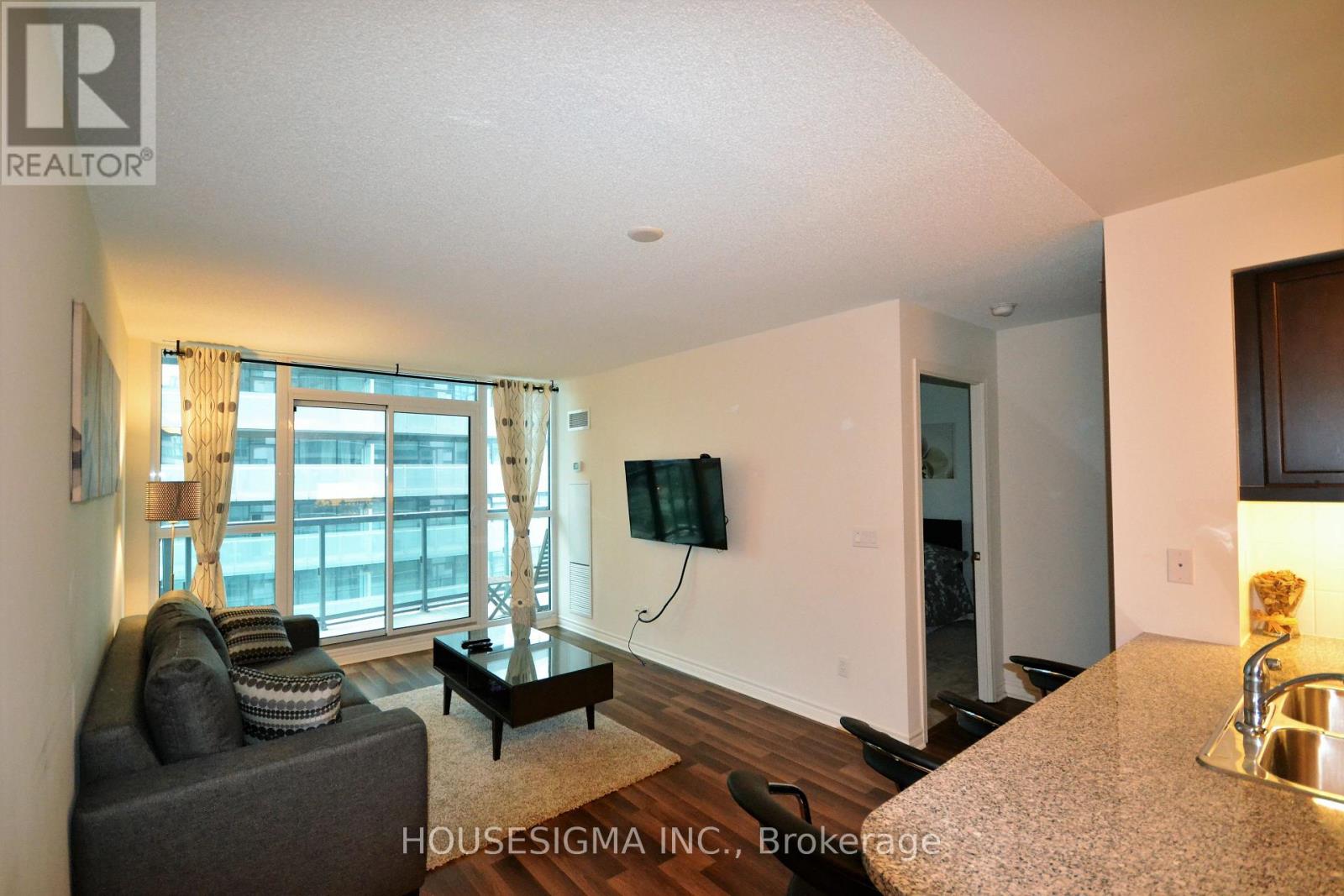 1507 - 19 Grand Trunk Crescent, Toronto, Ontario  M5J 3A4 - Photo 12 - C12887032