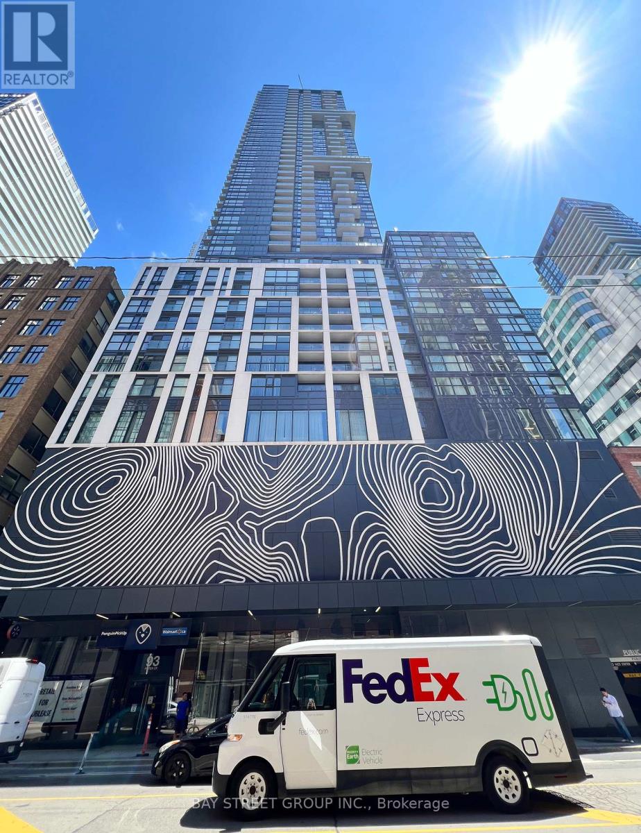 1907 - 87 PETER STREET, Toronto, Ontario