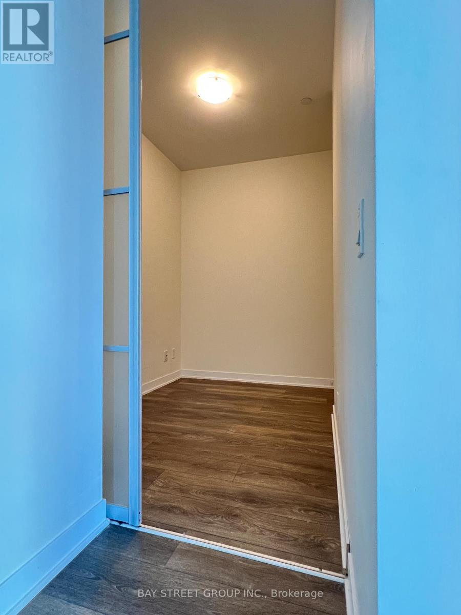 1907 - 87 Peter Street, Toronto, Ontario  M5V 2G4 - Photo 4 - C12887076