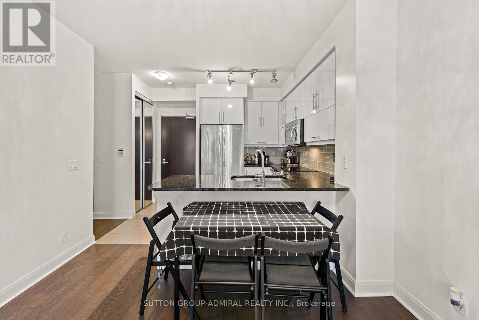 516 - 825 Church Street, Toronto (Rosedale-Moore Park), Ontario  M4W 3Z4 - Photo 14 - C12887096