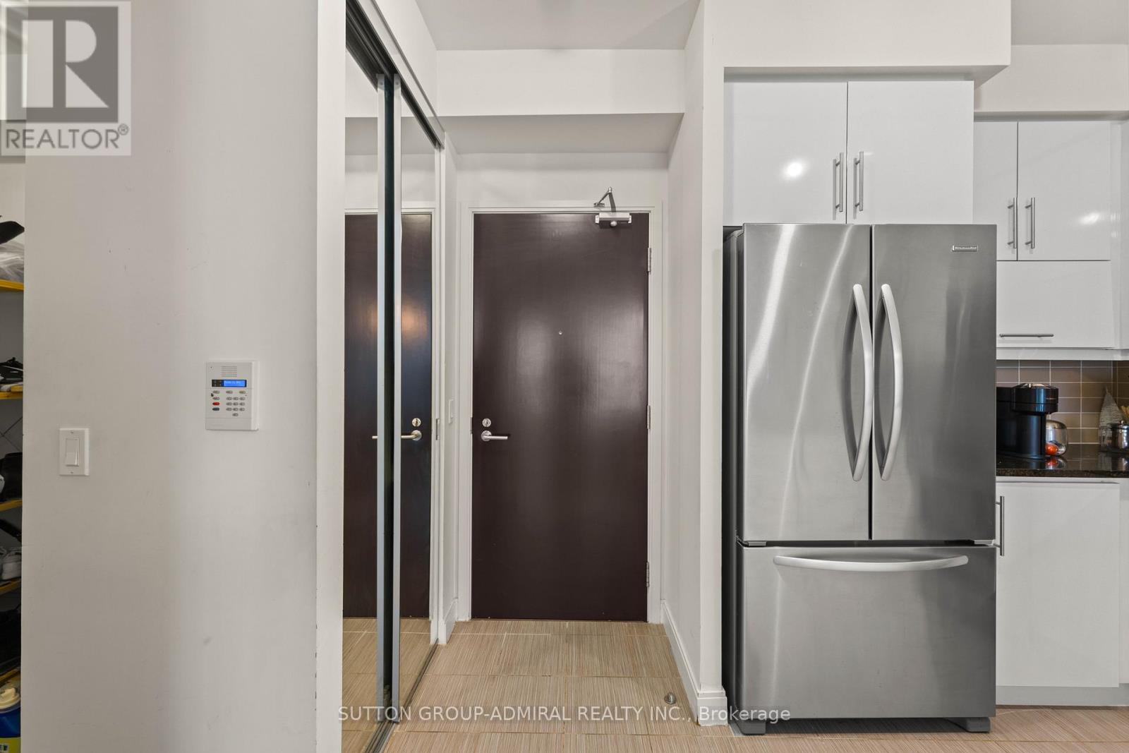 516 - 825 Church Street, Toronto (Rosedale-Moore Park), Ontario  M4W 3Z4 - Photo 3 - C12887096