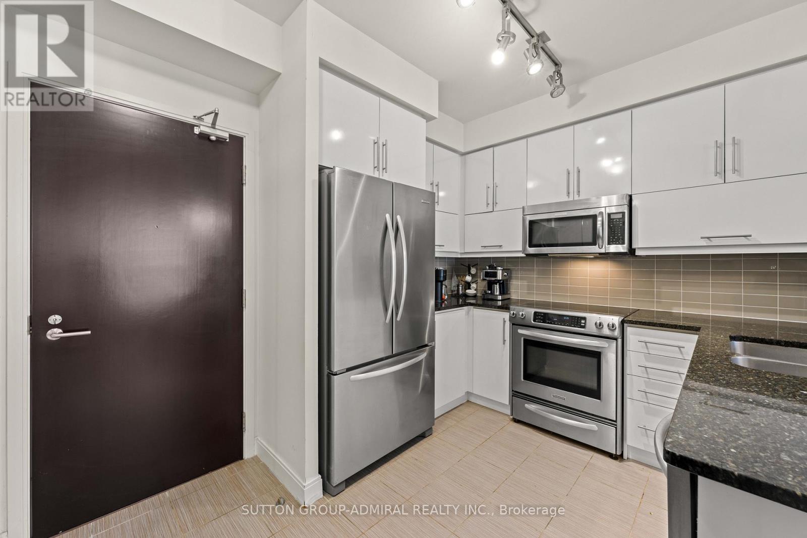 516 - 825 Church Street, Toronto (Rosedale-Moore Park), Ontario  M4W 3Z4 - Photo 6 - C12887096