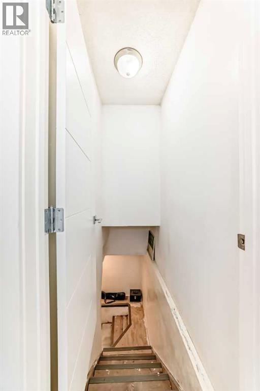 6403 35 Avenue Nw, Calgary, Alberta  T3B 1S5 - Photo 32 - A2293196