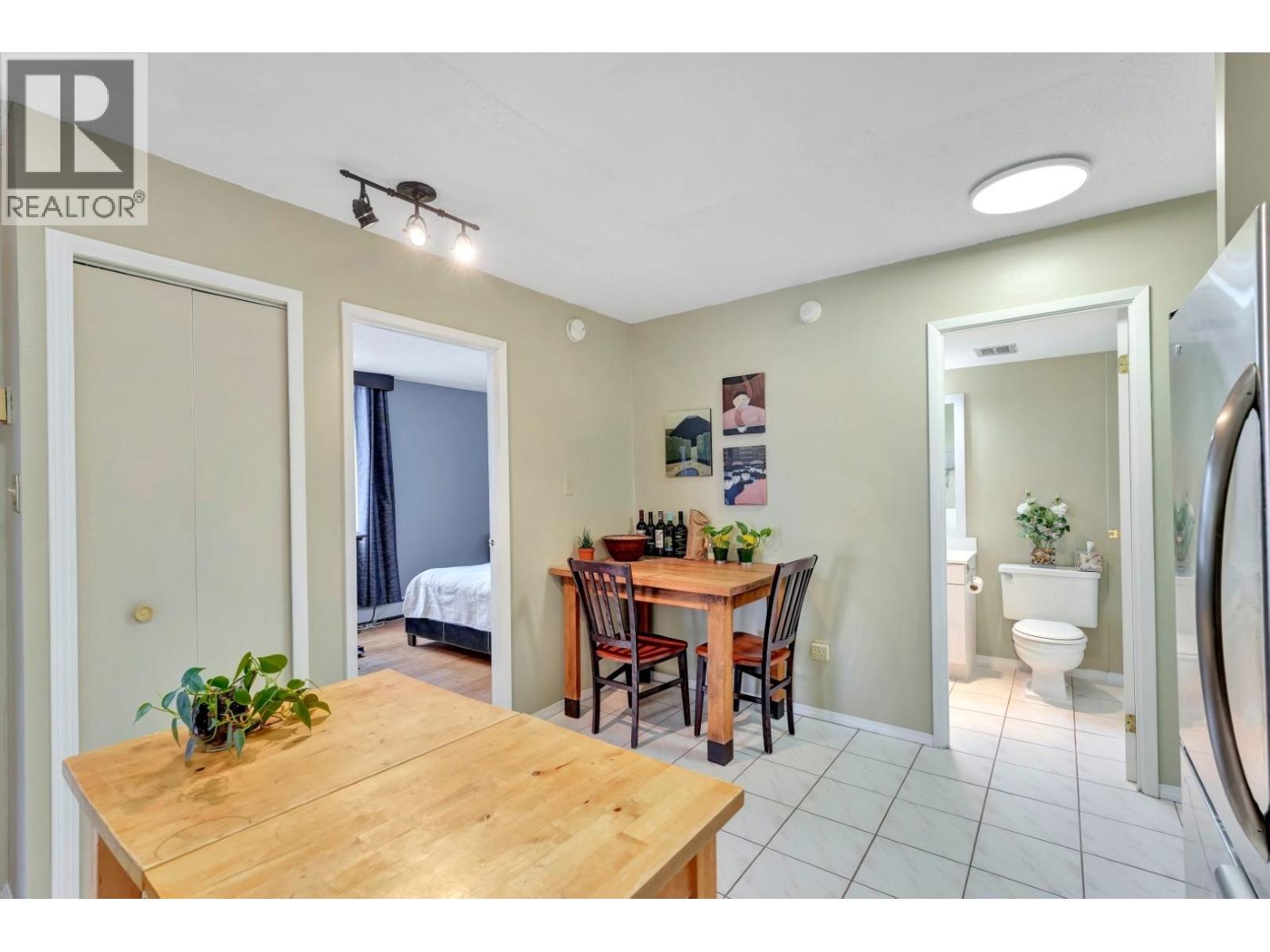 2206 3755 Bartlett Court, Burnaby, British Columbia  V3J 7G7 - Photo 14 - R3090594