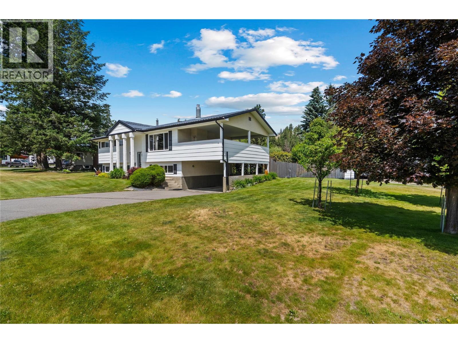 606 302nd Street, Kimberley, British Columbia  V1A 3K3 - Photo 3 - 10376358