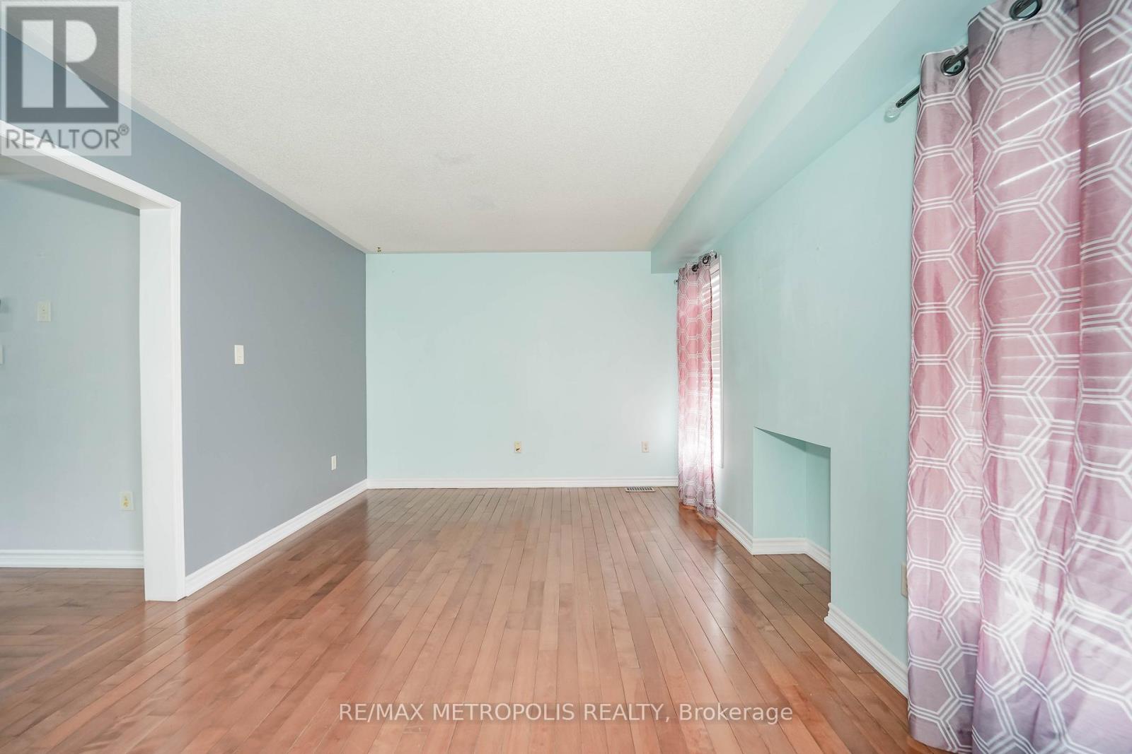 15 Lilley Avenue, Ajax (South East), Ontario  L1Z 1L5 - Photo 10 - E12887008