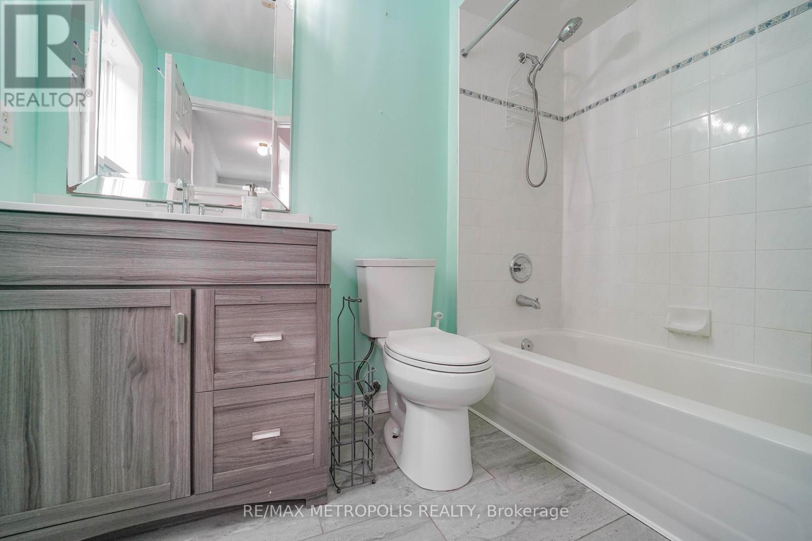 15 Lilley Avenue, Ajax (South East), Ontario  L1Z 1L5 - Photo 27 - E12887008