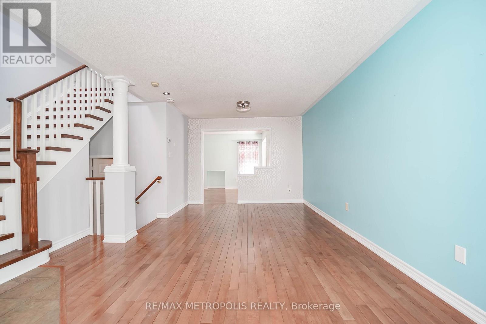 15 Lilley Avenue, Ajax (South East), Ontario  L1Z 1L5 - Photo 8 - E12887008