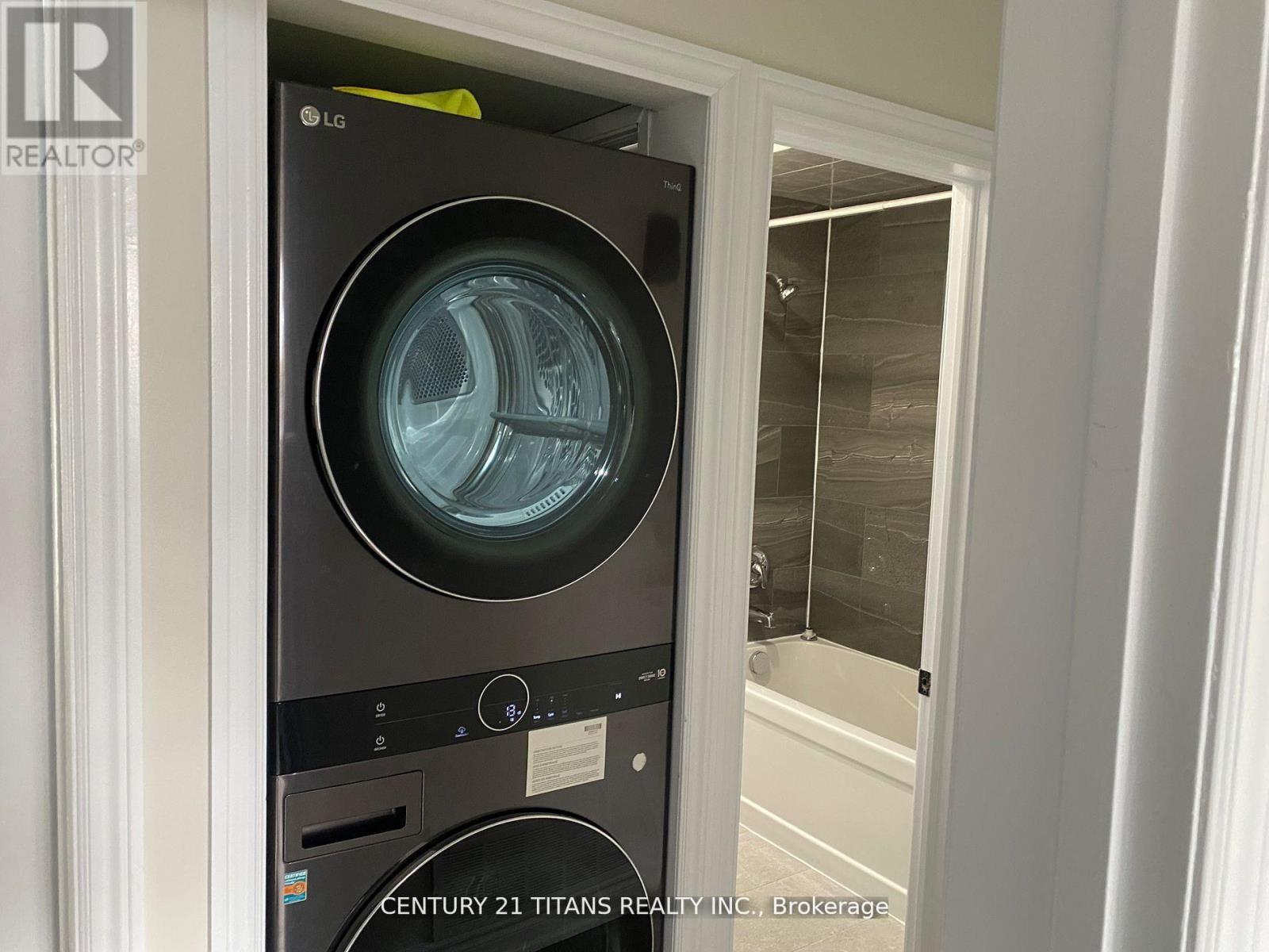 26 Stephenfrank Road, Toronto (Bendale), Ontario  M1P 3W3 - Photo 12 - E12887014