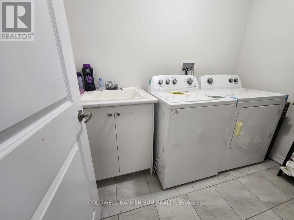 62 Swordfish Drive, Whitby (Lynde Creek), Ontario  L1P 1Y5 - Photo 5 - E12887024