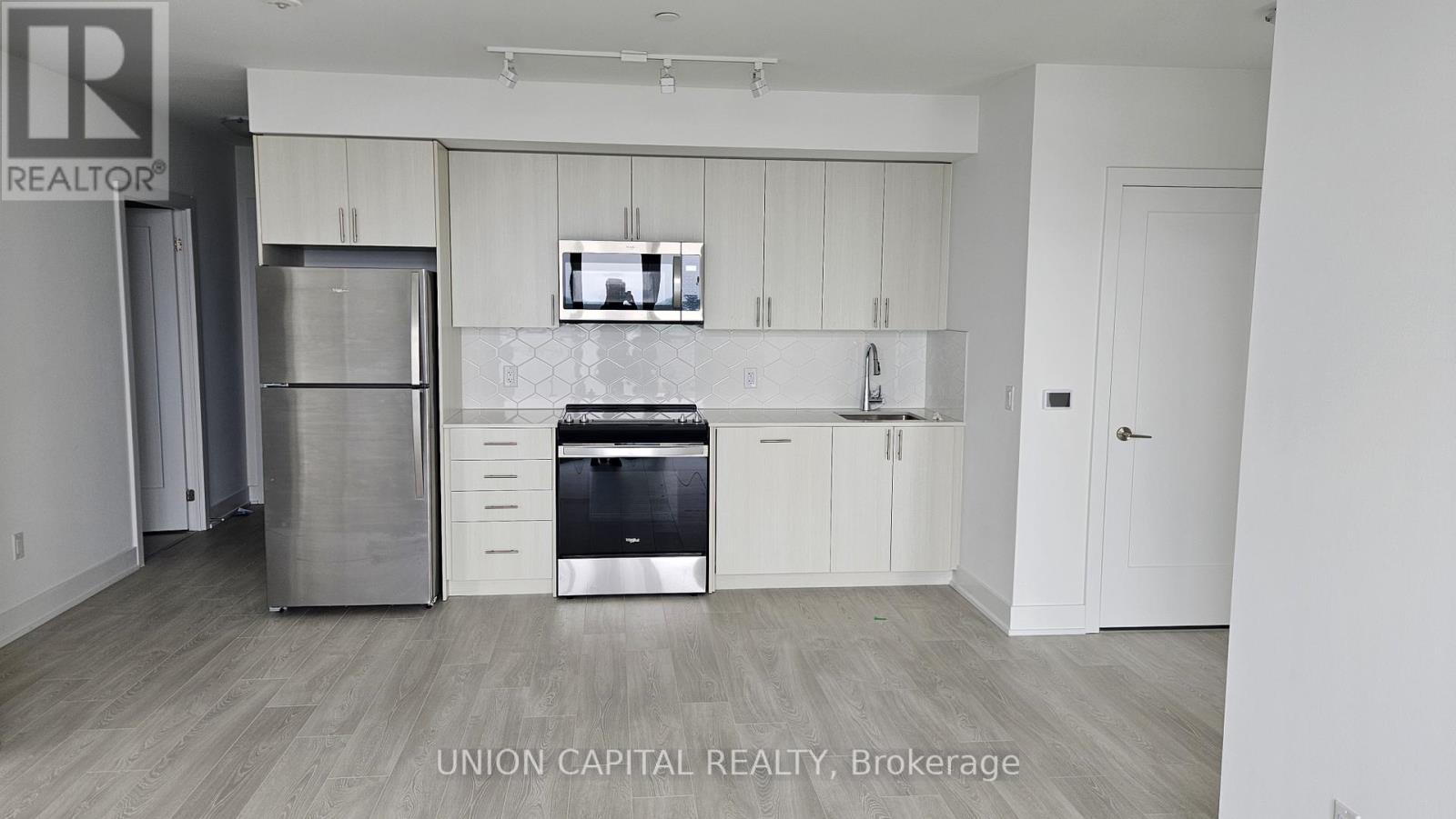 1906 - 2545 Simcoe Street N, Oshawa (Windfields), Ontario  L1L 0W3 - Photo 2 - E12887082