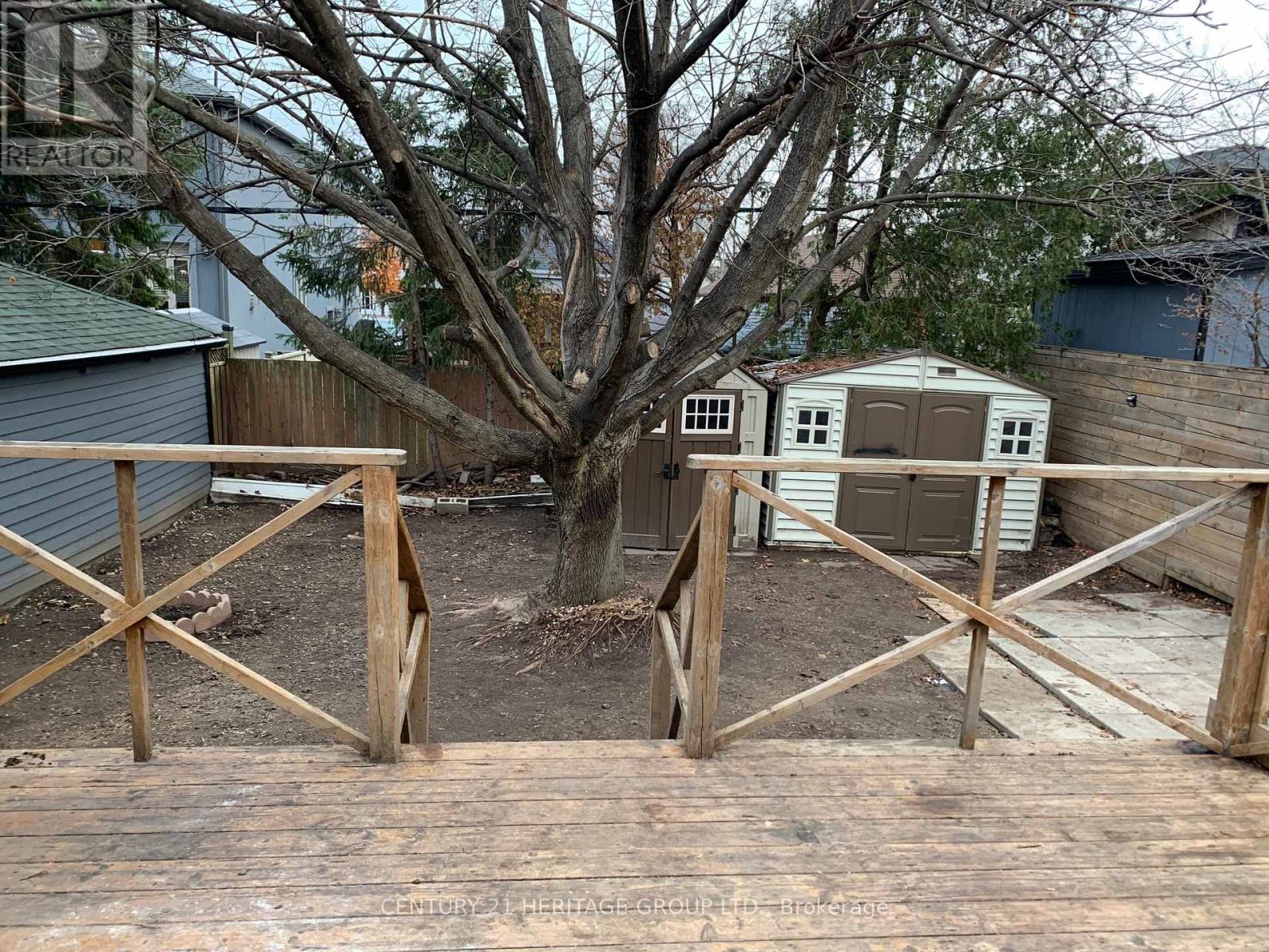 24 Hutton Avenue, Toronto (East York), Ontario  M4C 3L3 - Photo 15 - E12887138