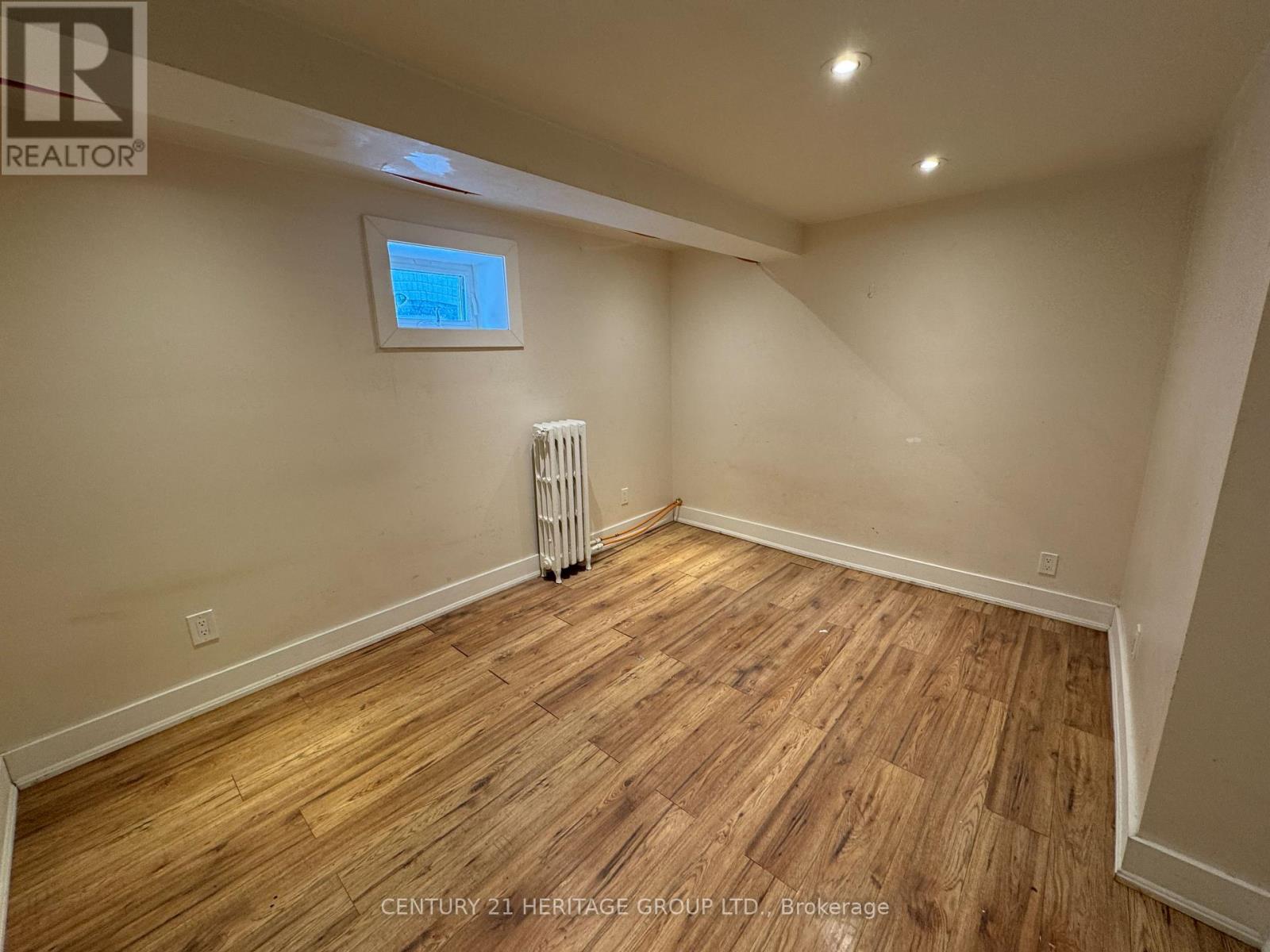 24 Hutton Avenue, Toronto (East York), Ontario  M4C 3L3 - Photo 9 - E12887138