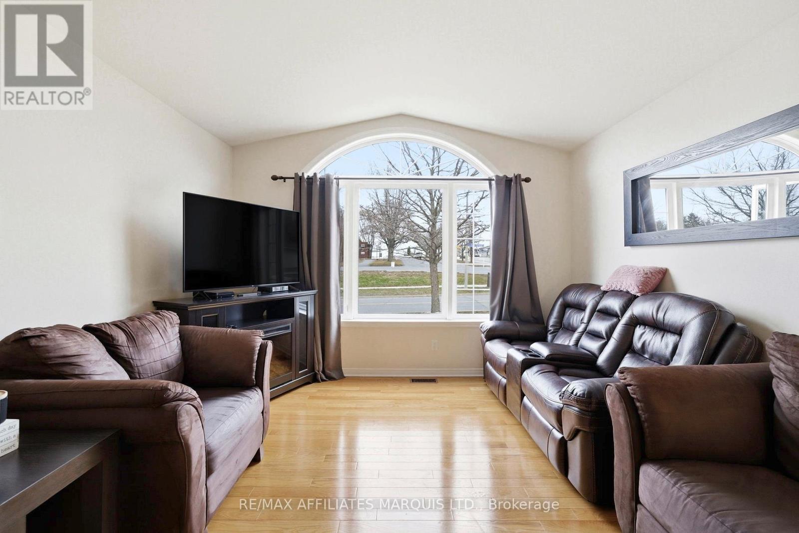 2000 Blessed Sacrament Drive, Cornwall, Ontario  K6H 7N5 - Photo 11 - X12887128