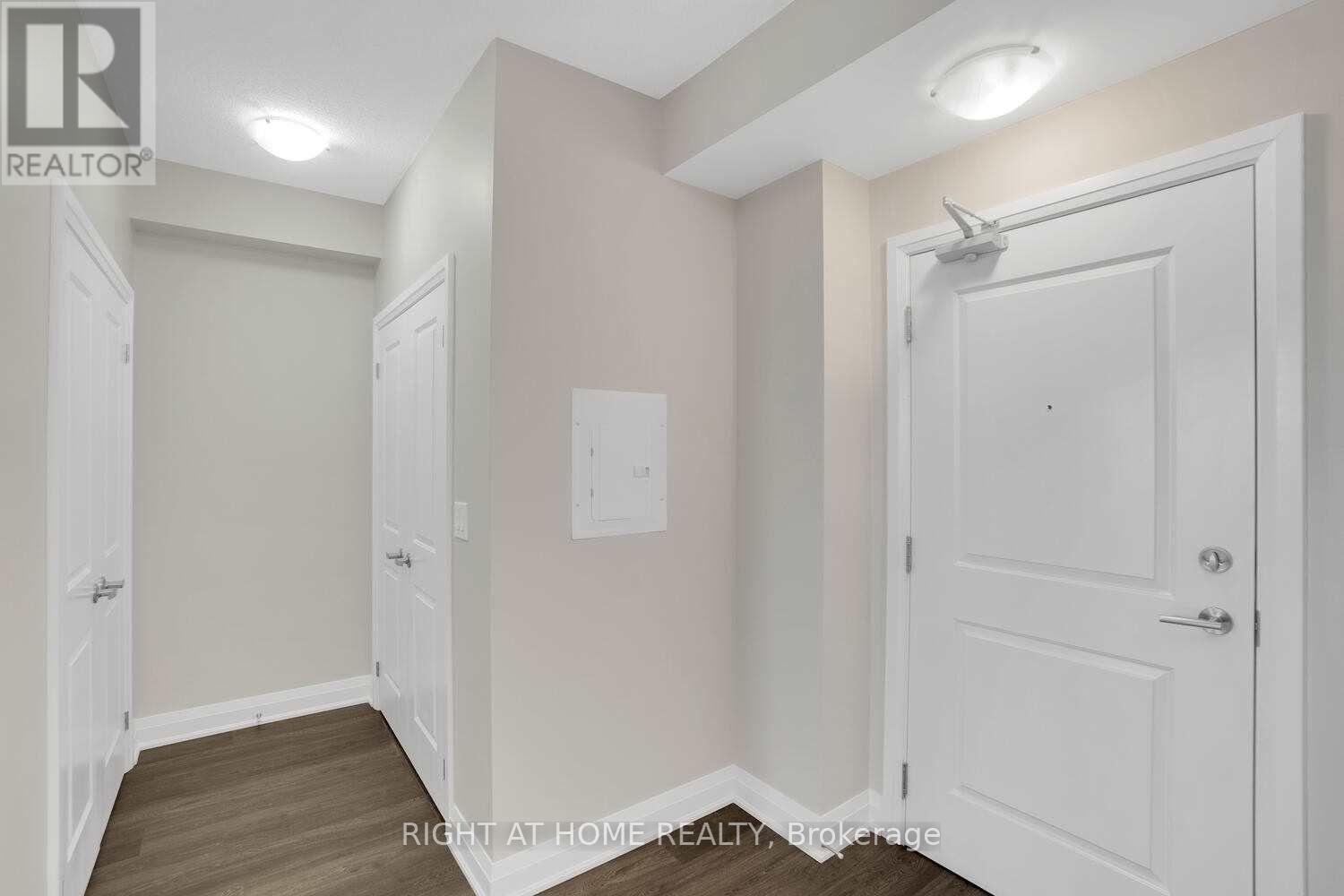 305 - 24 Woodstream Boulevard, Vaughan, Ontario  L4L 8C4 - Photo 7 - N12886974