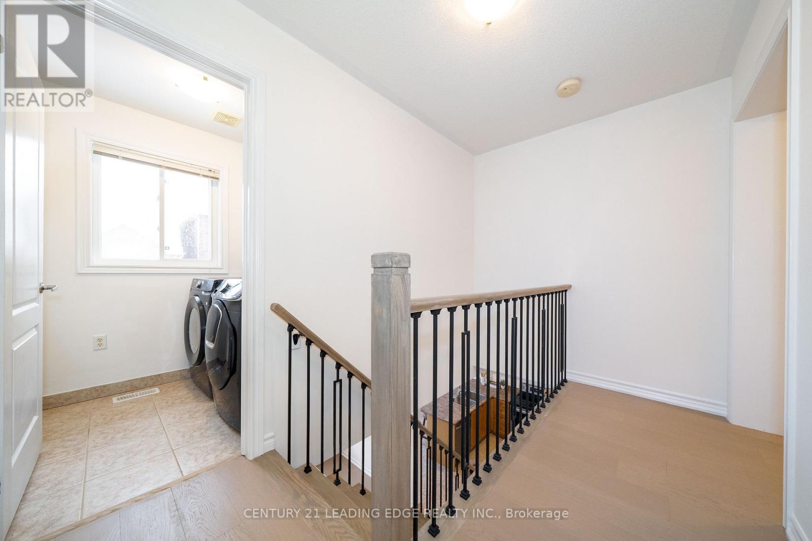 18 Roy Rainey Avenue, Markham (Wismer), Ontario  L6E 2B5 - Photo 15 - N12887006