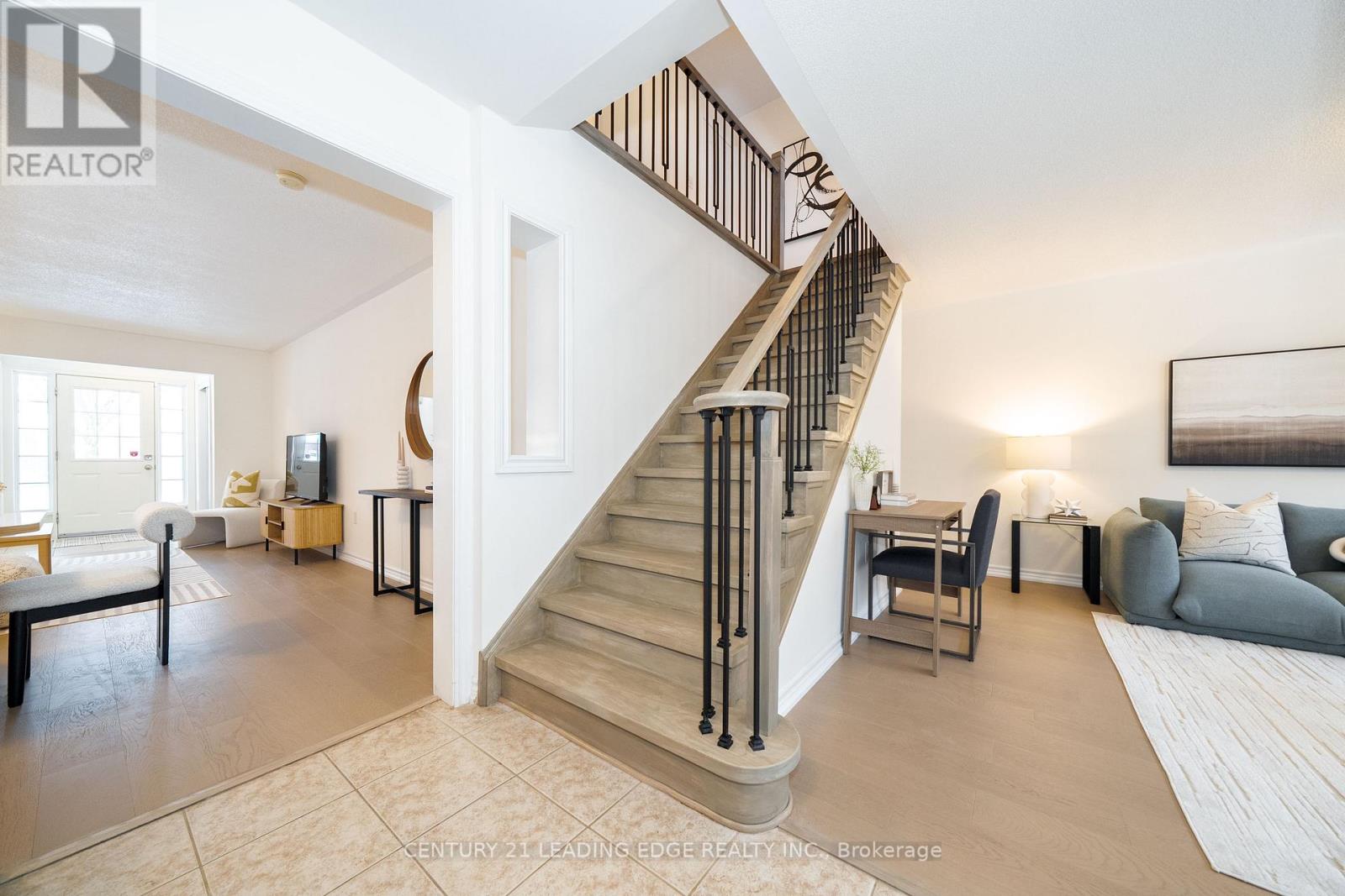 18 Roy Rainey Avenue, Markham (Wismer), Ontario  L6E 2B5 - Photo 9 - N12887006