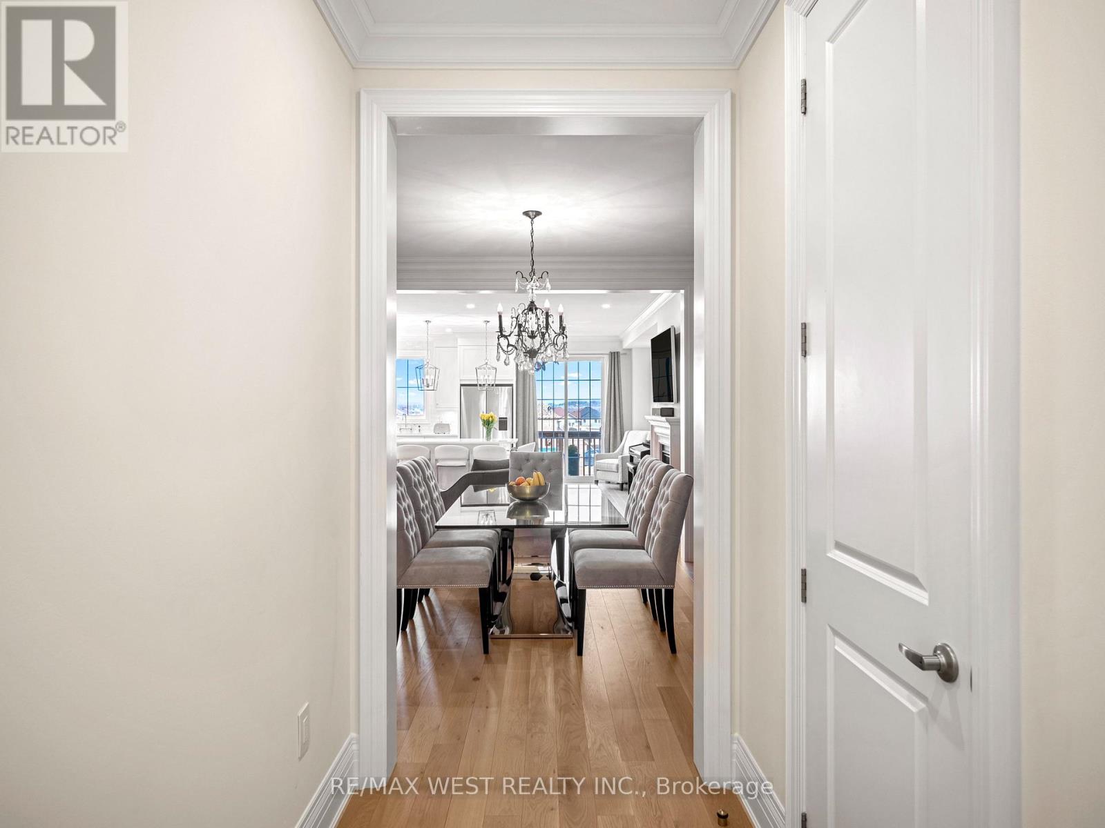 30 Drizzel Cres Crescent, Richmond Hill, Ontario  L4E 0G9 - Photo 4 - N12887090