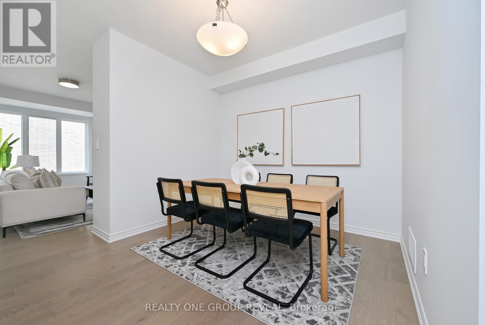 54 Jade Blossom Avenue, Markham, Ontario  L6C 3P7 - Photo 7 - N12887122