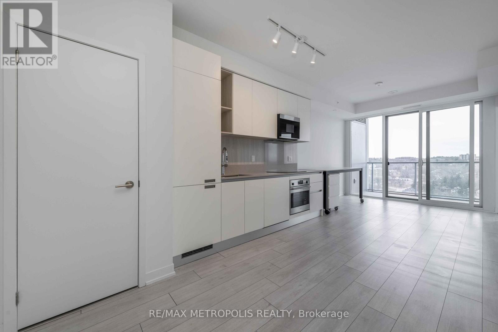 1803 - 39 Mary Street, Barrie (City Centre), Ontario  L4N 1S9 - Photo 11 - S12886948