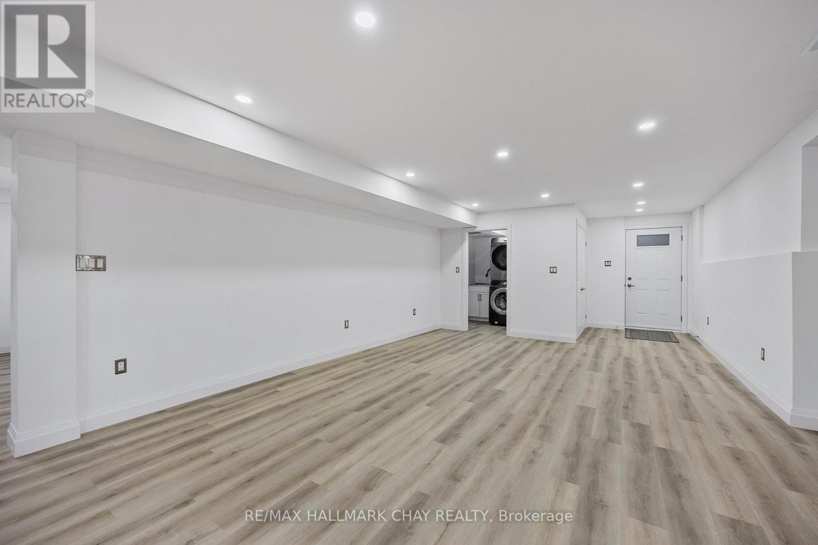 Lower - 27 Spencer Drive, Barrie, Ontario  L4N 0Y9 - Photo 4 - S12886972