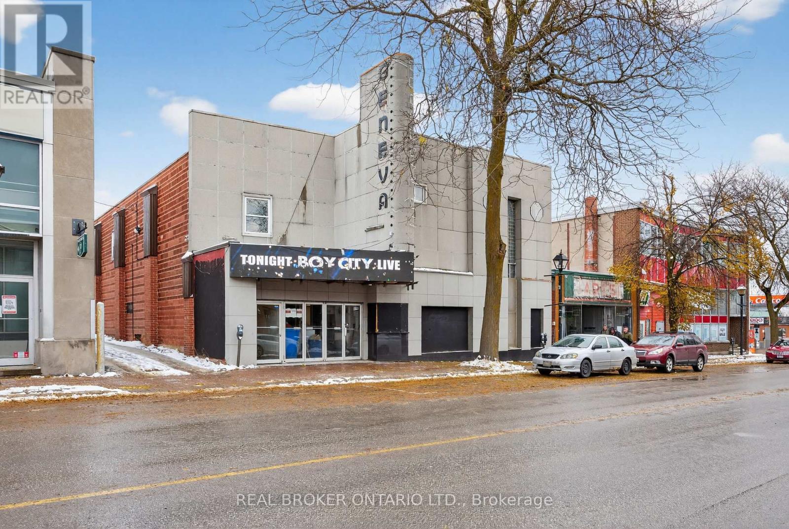 16 West Street S, Orillia, Ontario  L3V 5G3 - Photo 2 - S12887154