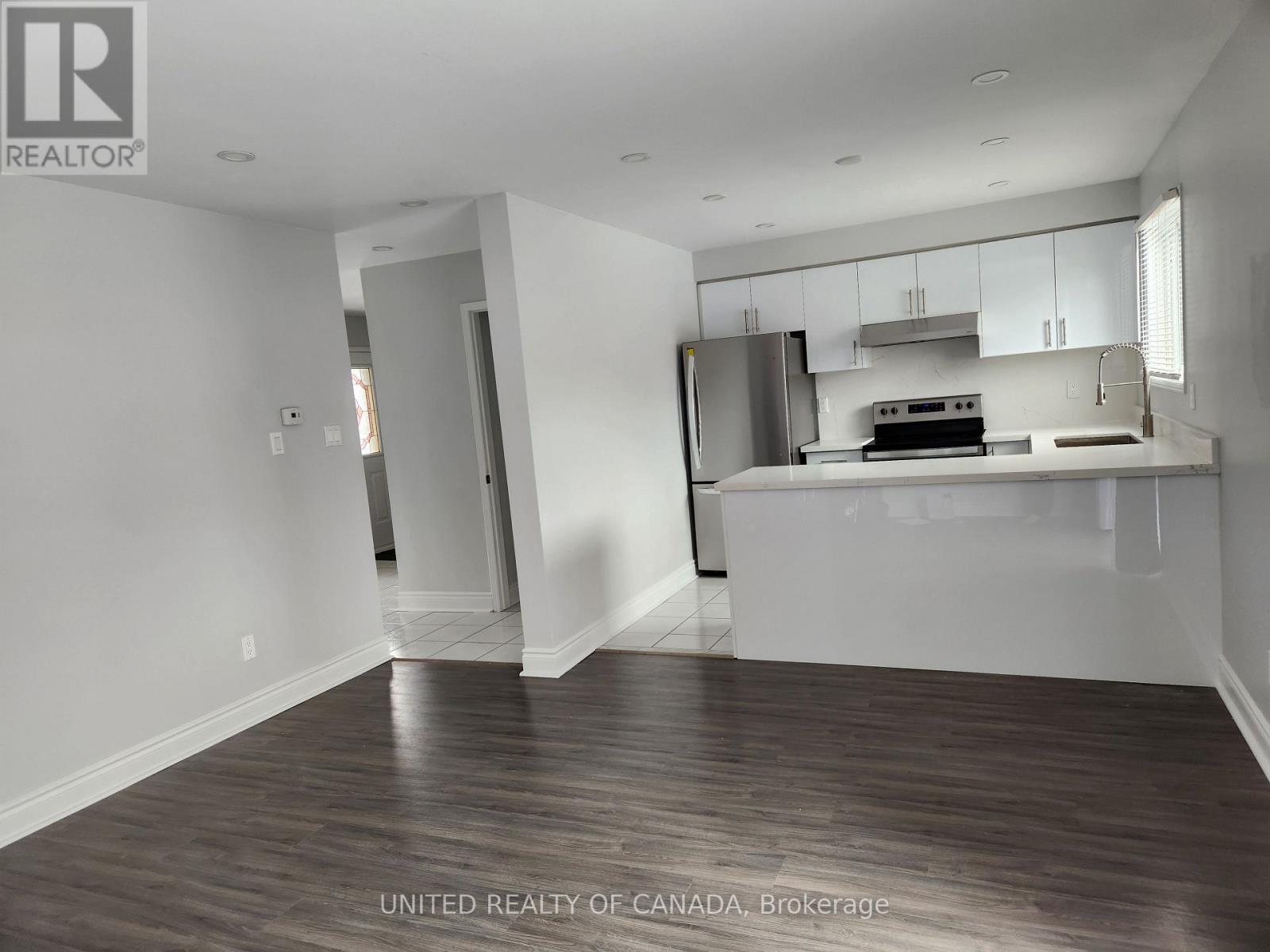 110 Dunoon Drive, Vaughan, Ontario  L6A 1Z2 - Photo 7 - N12869170