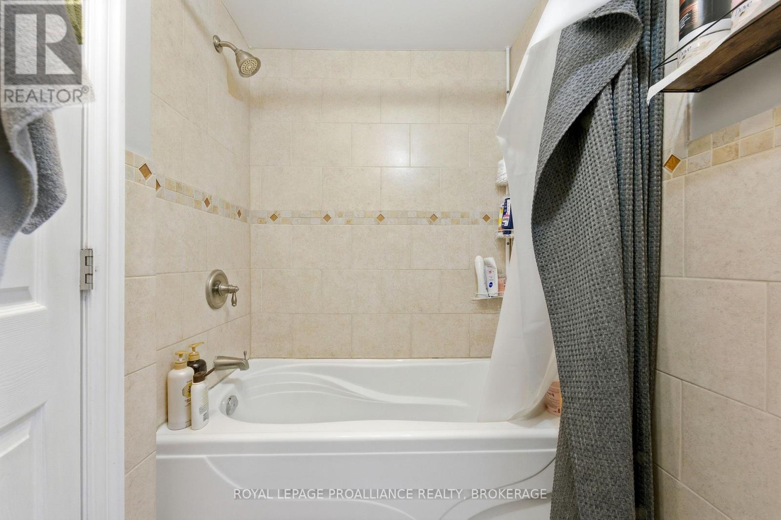 511 Victoria Street, Kingston (Central City East), Ontario  K7L 3Z9 - Photo 39 - X12887140