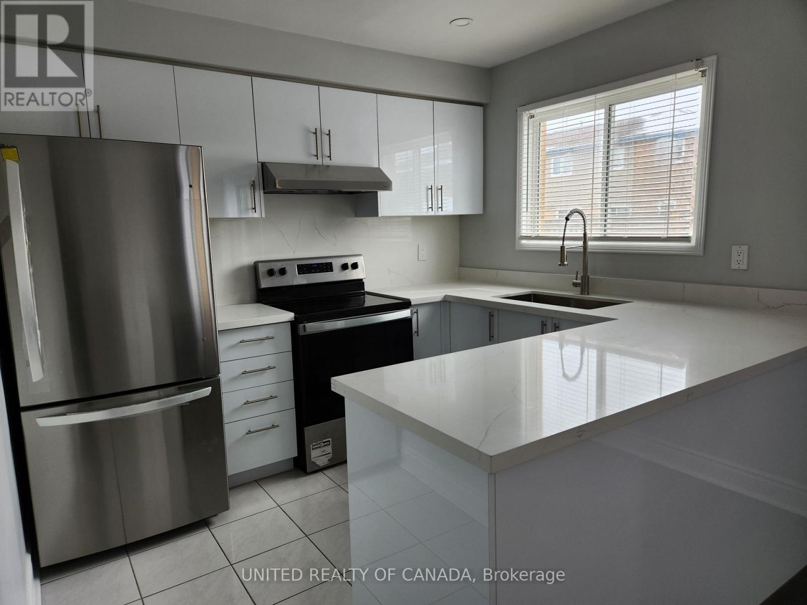 110 Dunoon Drive, Vaughan, Ontario  L6A 1Z2 - Photo 8 - N12869170