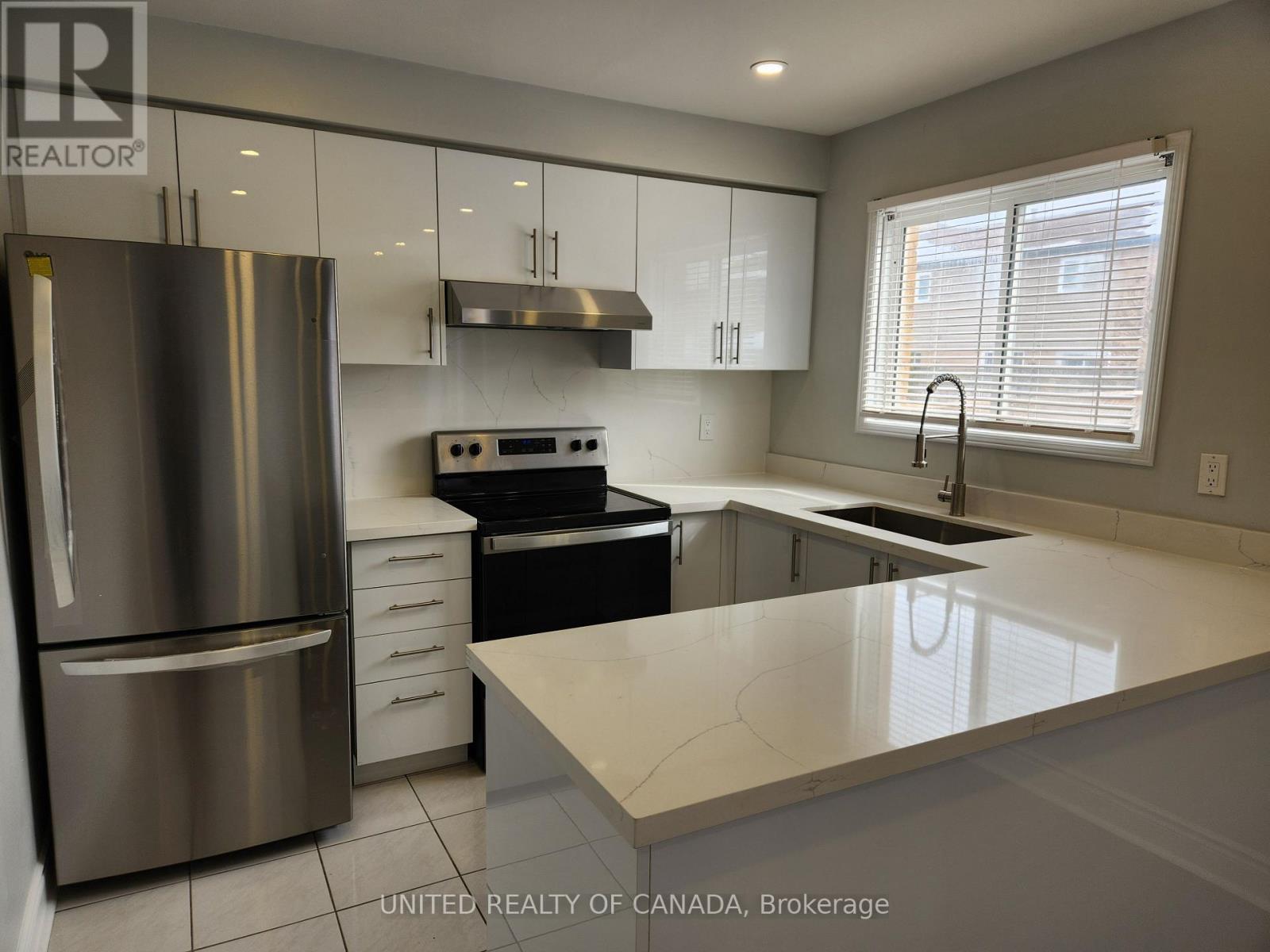 110 Dunoon Drive, Vaughan, Ontario  L6A 1Z2 - Photo 15 - N12869170