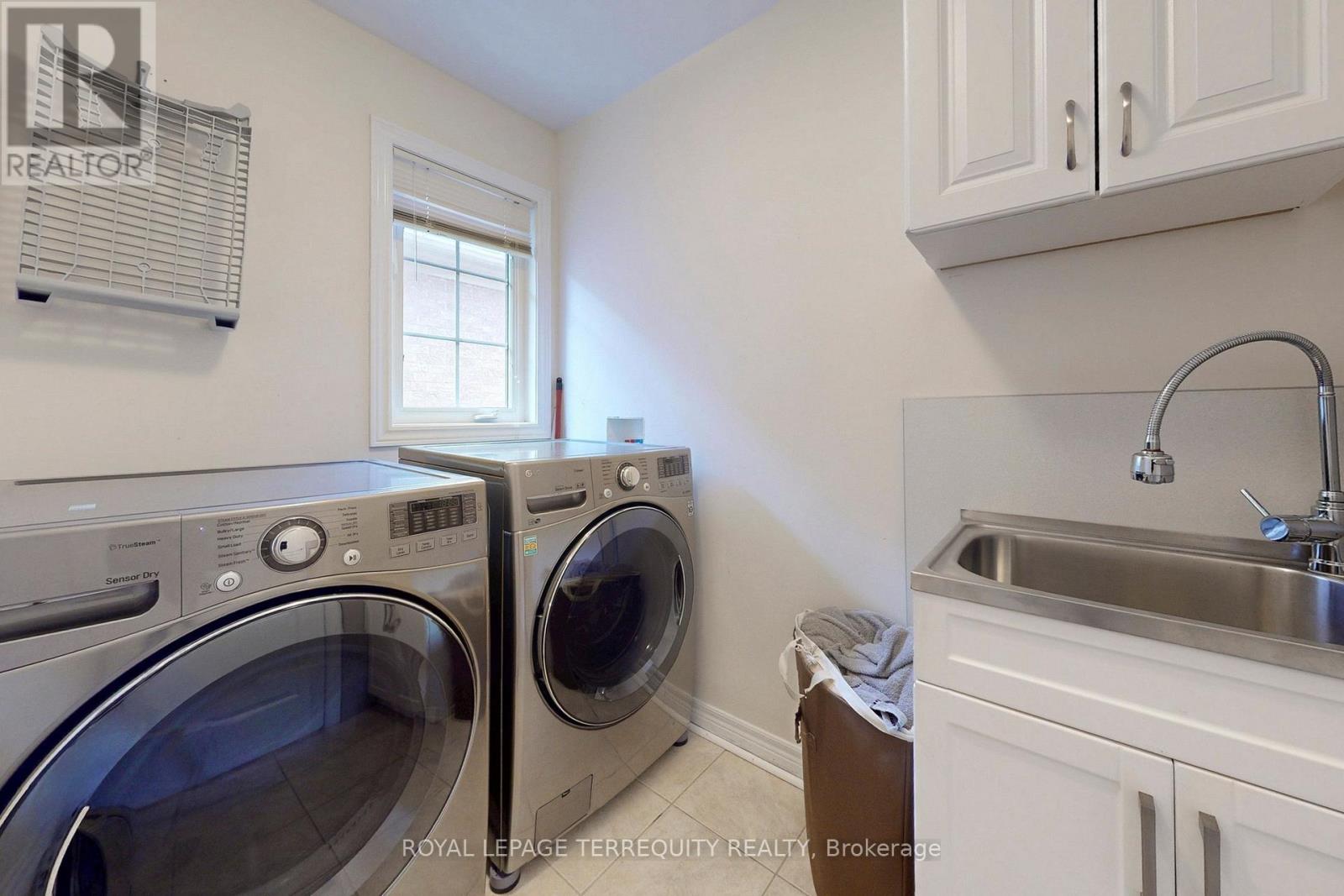 51 Donzi Lane, Vaughan (Patterson), Ontario  L6A 0G8 - Photo 19 - N12886992