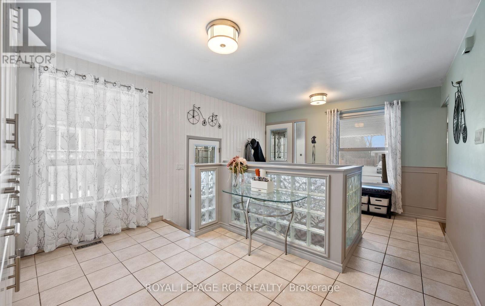 14 Erindale Avenue, Orangeville, Ontario  L9W 2V9 - Photo 10 - W12886932