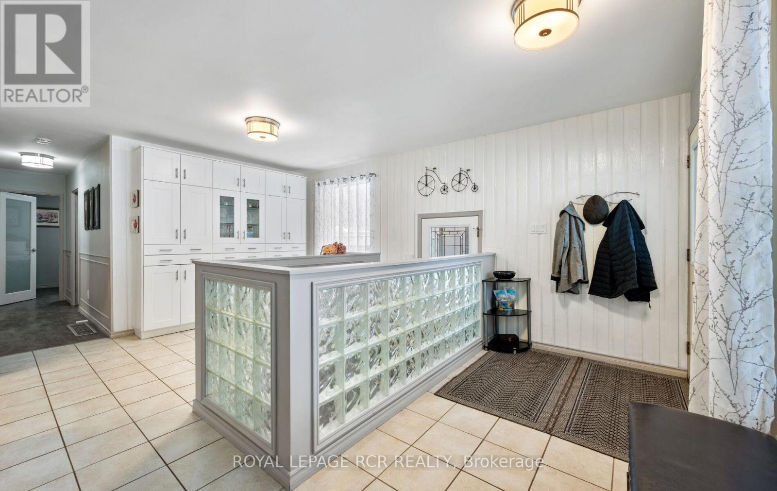 14 Erindale Avenue, Orangeville, Ontario  L9W 2V9 - Photo 3 - W12886932