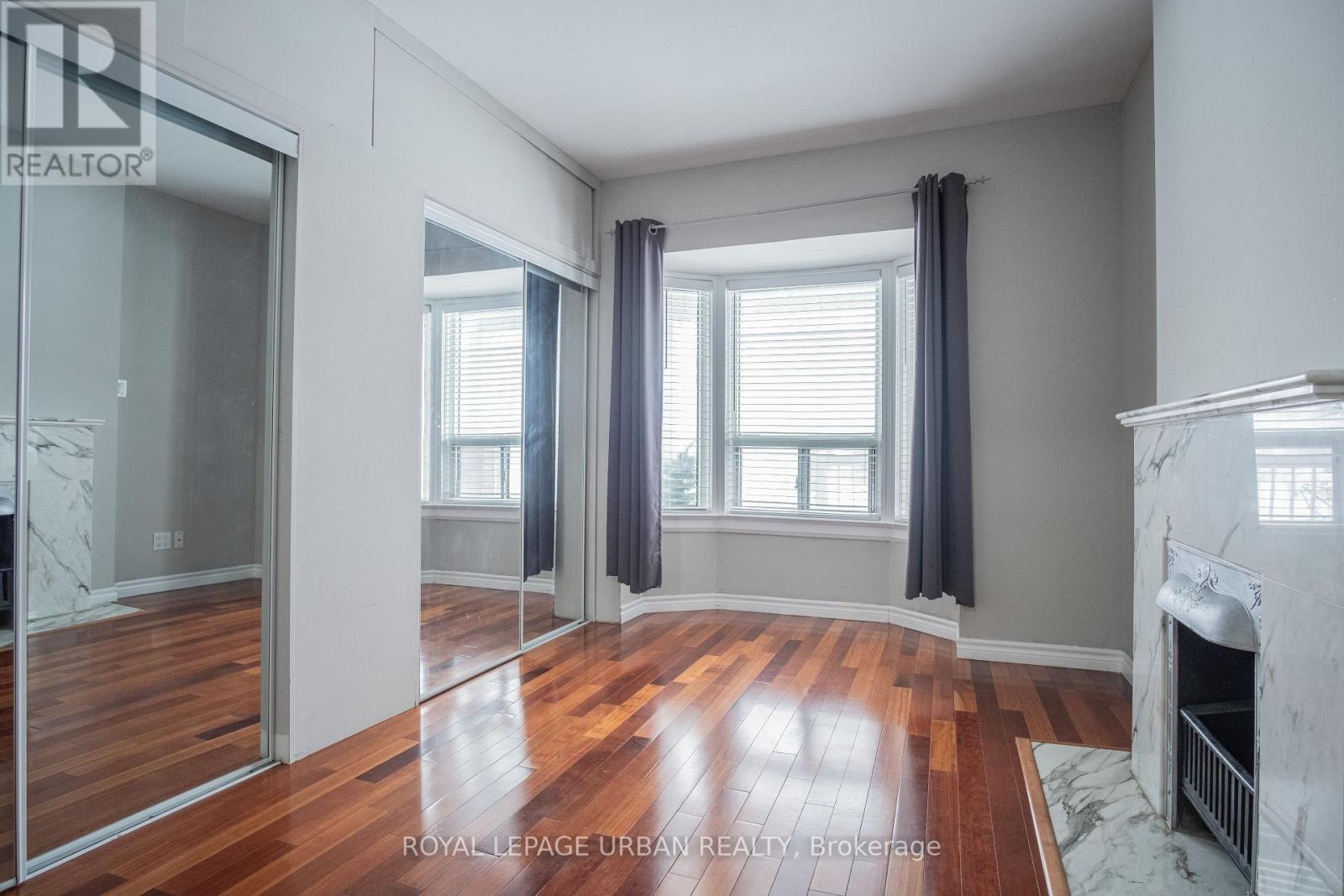 58 Ascot Avenue, Toronto, Ontario  M6E 1E7 - Photo 11 - W12886970