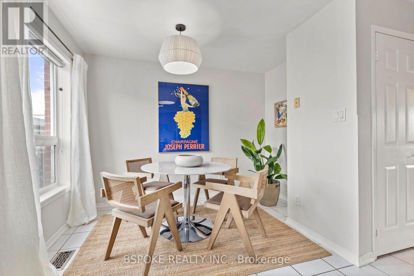 2066 St Clair Avenue W, Toronto, Ontario  M6N 5B9 - Photo 13 - W12886988