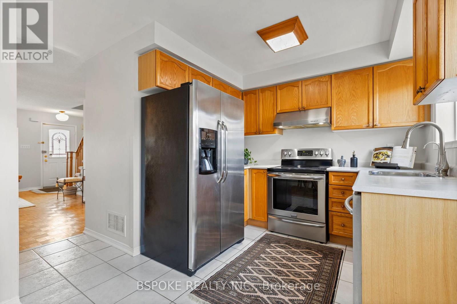 2066 St Clair Avenue W, Toronto, Ontario  M6N 5B9 - Photo 17 - W12886988