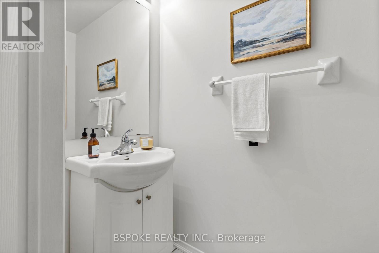 2066 St Clair Avenue W, Toronto, Ontario  M6N 5B9 - Photo 19 - W12886988