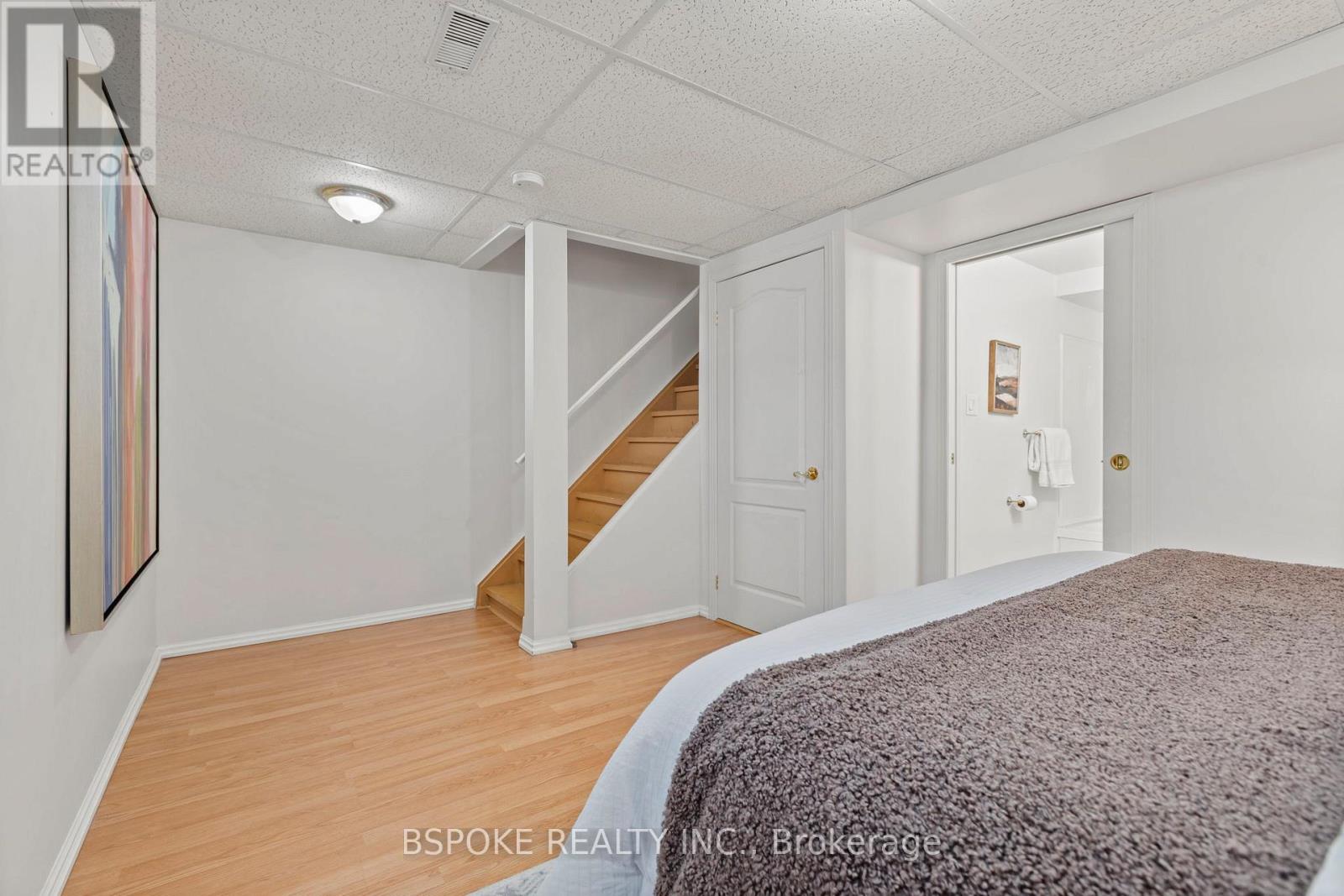 2066 St Clair Avenue W, Toronto, Ontario  M6N 5B9 - Photo 33 - W12886988