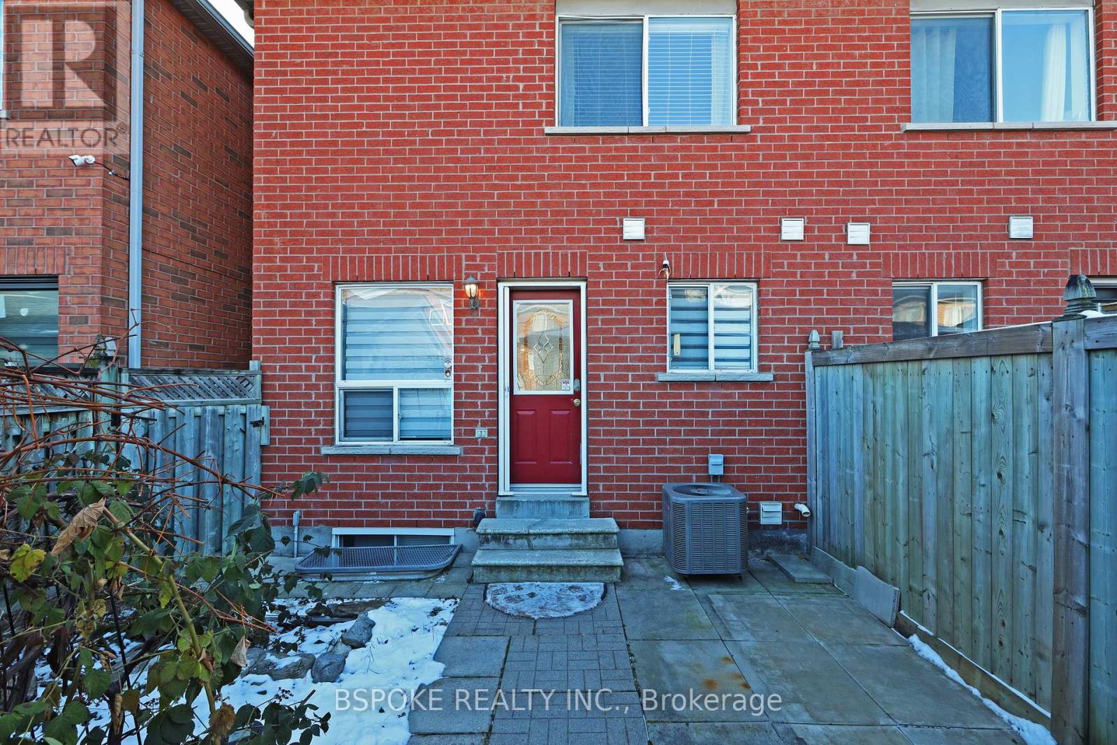 2066 St Clair Avenue W, Toronto, Ontario  M6N 5B9 - Photo 39 - W12886988