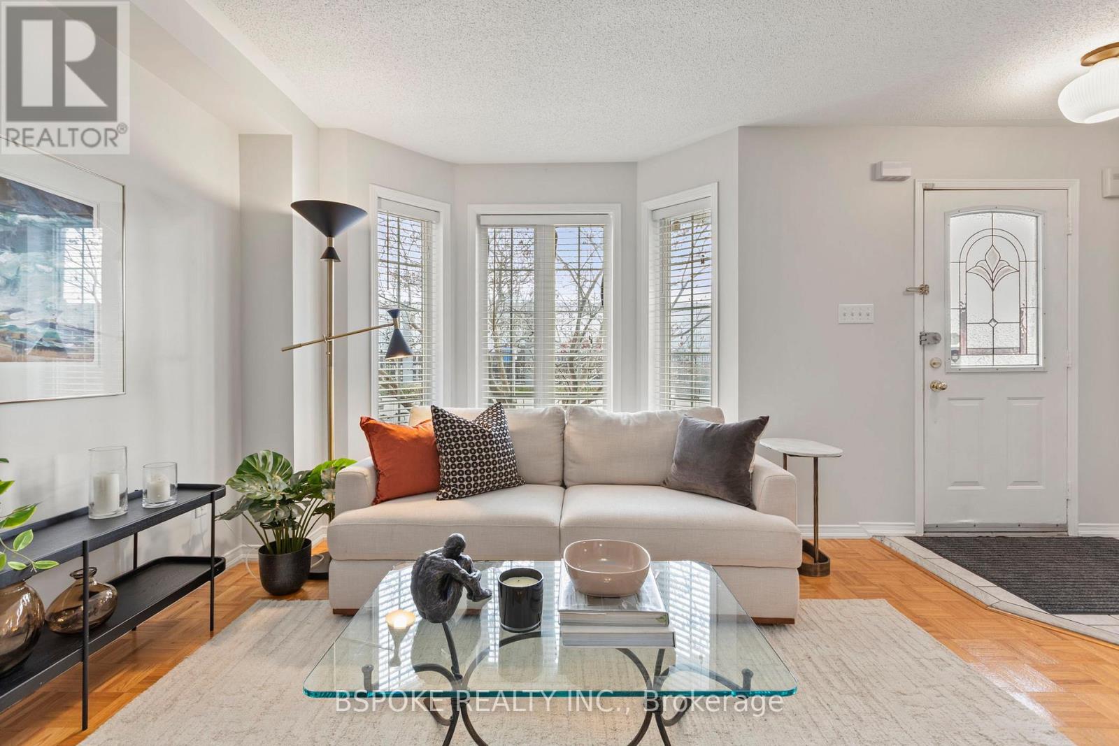 2066 St Clair Avenue W, Toronto, Ontario  M6N 5B9 - Photo 7 - W12886988