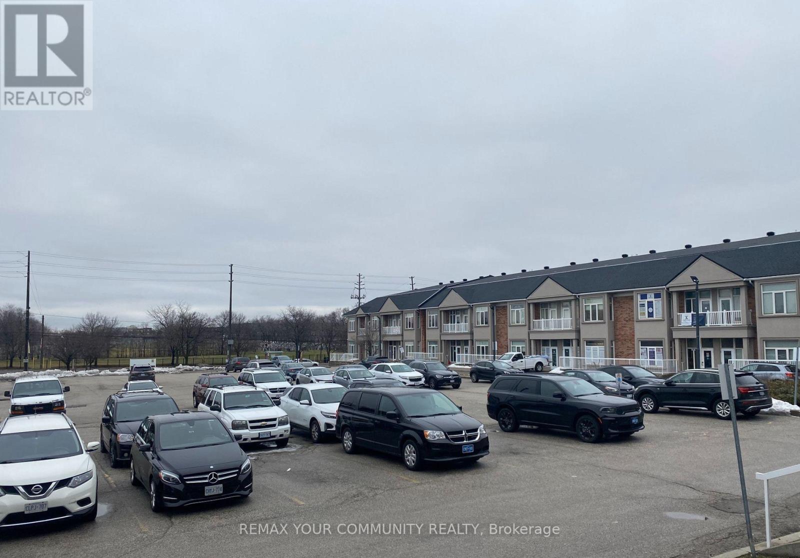 951 Wilson Avenue, Toronto, Ontario  M3K 2A7 - Photo 9 - W12886996