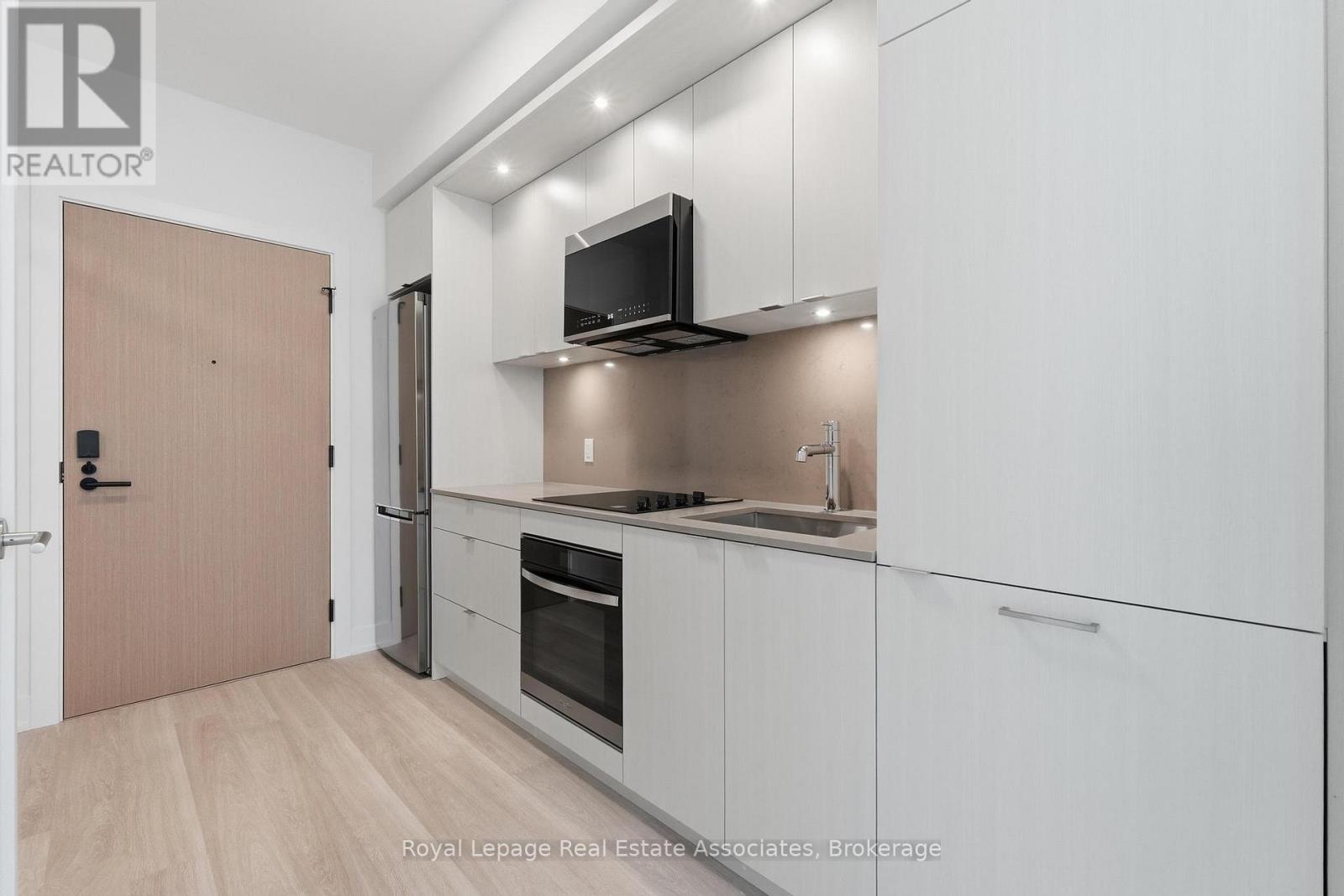 1103 - 25 Cordova Avenue, Toronto (Islington-City Centre West), Ontario  M9A 0E5 - Photo 4 - W12887004