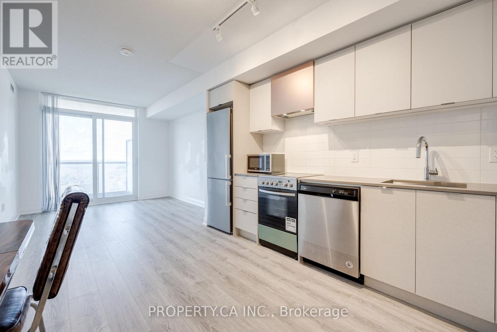 2010 - 30 Gibbs Road, Toronto, Ontario  M9B 0E4 - Photo 2 - W12887050