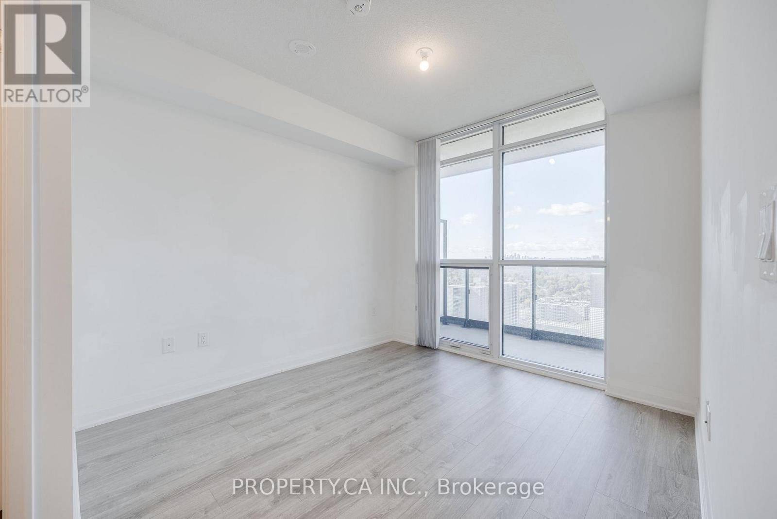 2010 - 30 Gibbs Road, Toronto, Ontario  M9B 0E4 - Photo 8 - W12887050