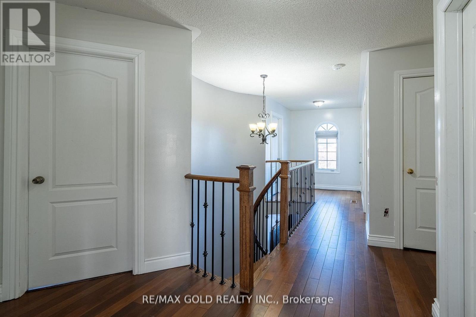 32 Courtsfield Crescent, Brampton, Ontario  L7A 2E2 - Photo 26 - W12887088