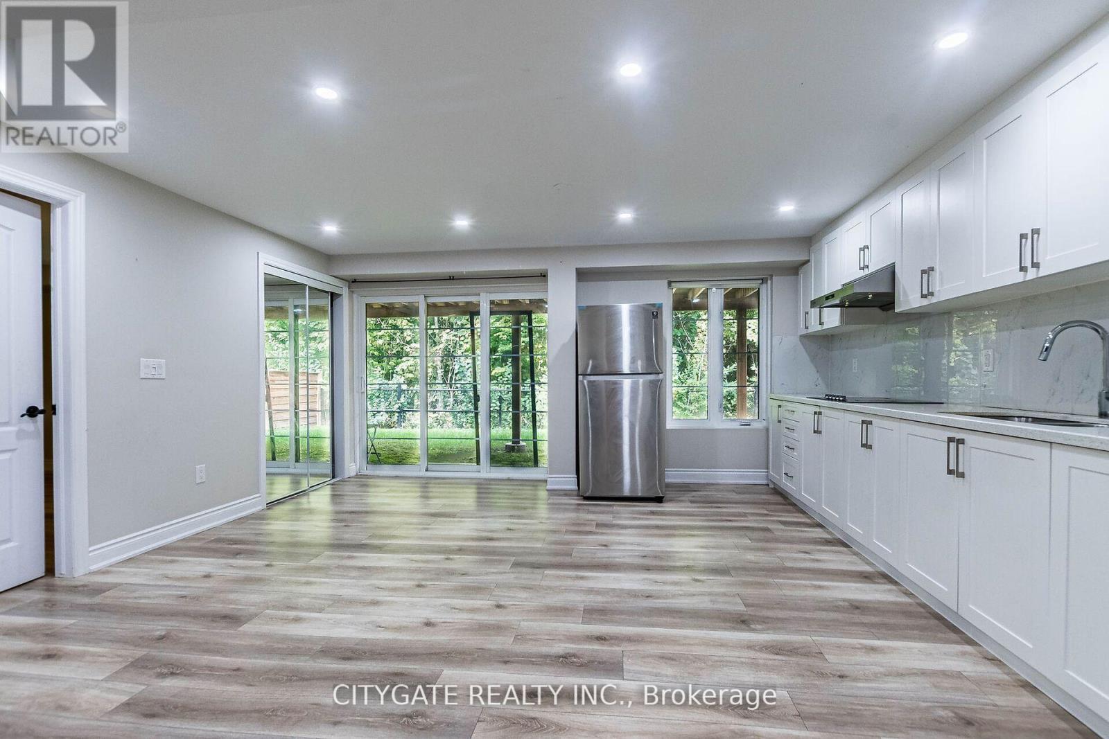 44 Elysian Fields Circle, Brampton, Ontario  L6Y 6E9 - Photo 9 - W12887106